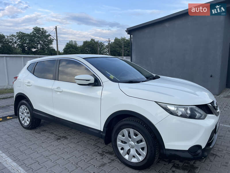 Внедорожник / Кроссовер Nissan Qashqai 2017 в Ирпене