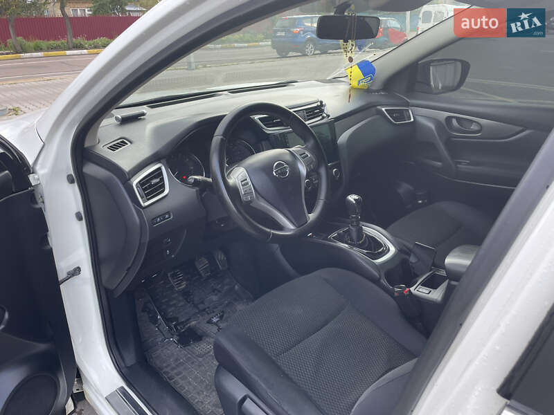 Внедорожник / Кроссовер Nissan Qashqai 2017 в Ирпене