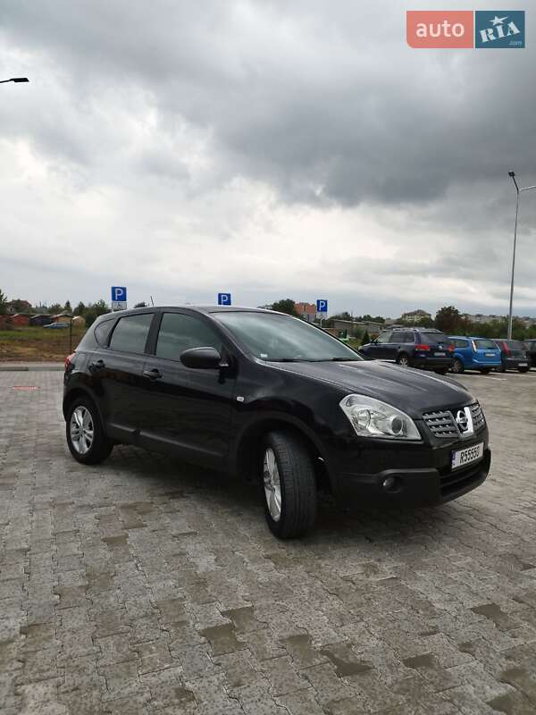 Внедорожник / Кроссовер Nissan Qashqai 2009 в Стрые