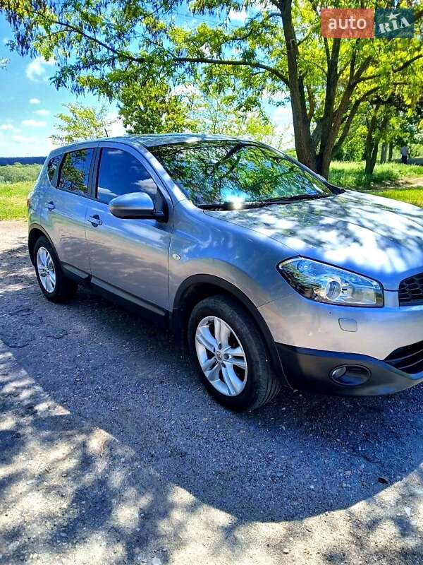 Внедорожник / Кроссовер Nissan Qashqai 2010 в Чугуеве
