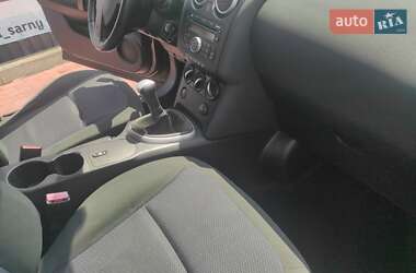 Внедорожник / Кроссовер Nissan Qashqai 2009 в 