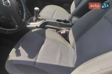 Внедорожник / Кроссовер Nissan Qashqai 2009 в 