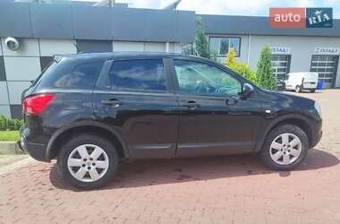 Внедорожник / Кроссовер Nissan Qashqai 2009 в 