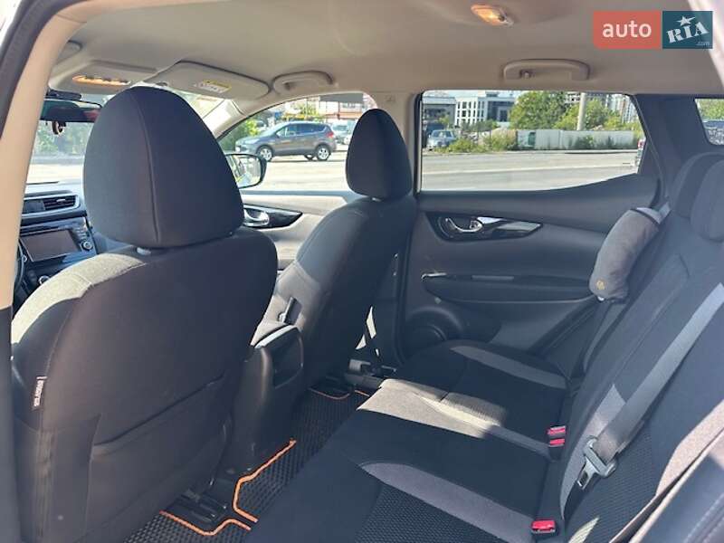 Внедорожник / Кроссовер Nissan Qashqai 2020 в Ивано-Франковске