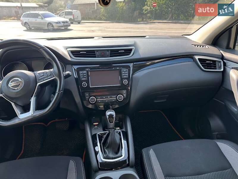 Внедорожник / Кроссовер Nissan Qashqai 2020 в Ивано-Франковске