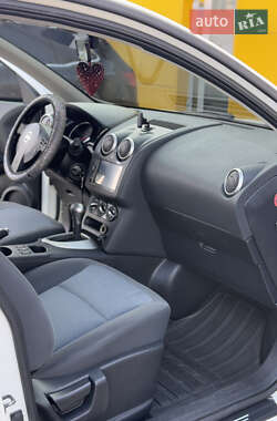 Внедорожник / Кроссовер Nissan Qashqai 2013 в 
