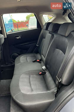 Внедорожник / Кроссовер Nissan Qashqai 2010 в 