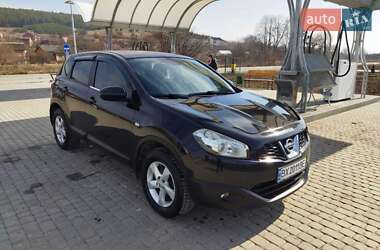 Внедорожник / Кроссовер Nissan Qashqai 2010 в Хмельницком