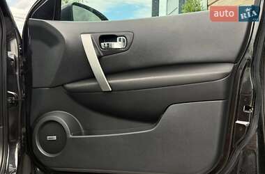 Внедорожник / Кроссовер Nissan Qashqai 2011 в 