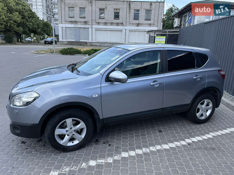 Внедорожник / Кроссовер Nissan Qashqai 2011 в Днепре