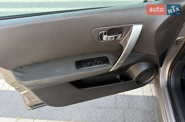 Позашляховик / Кросовер Nissan Qashqai 2008 в 