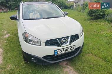 Внедорожник / Кроссовер Nissan Qashqai 2010 в Почаеве