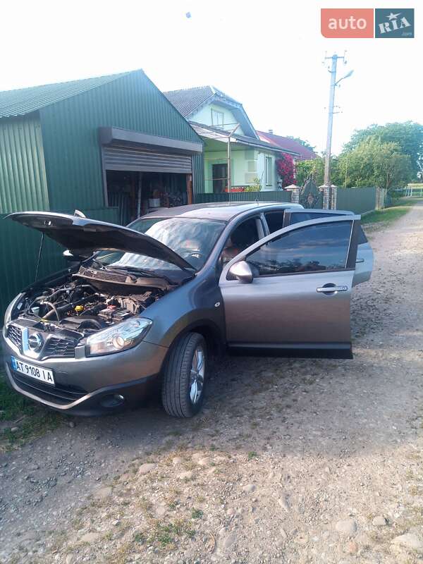 Позашляховик / Кросовер Nissan Qashqai 2013 в Івано-Франківську