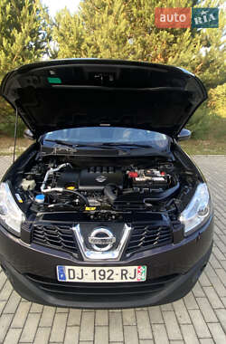 Внедорожник / Кроссовер Nissan Qashqai 2012 в 