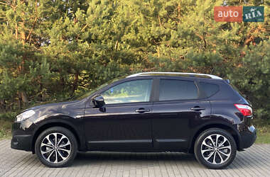 Внедорожник / Кроссовер Nissan Qashqai 2012 в 