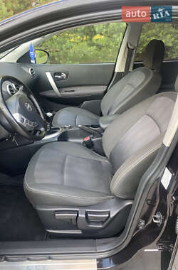 Внедорожник / Кроссовер Nissan Qashqai 2012 в 