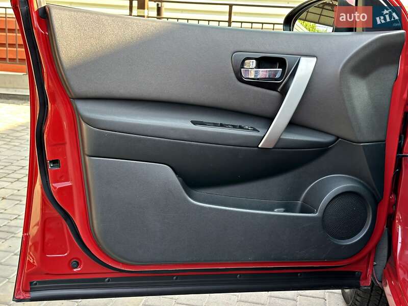 Позашляховик / Кросовер Nissan Qashqai 2008 в Одесі