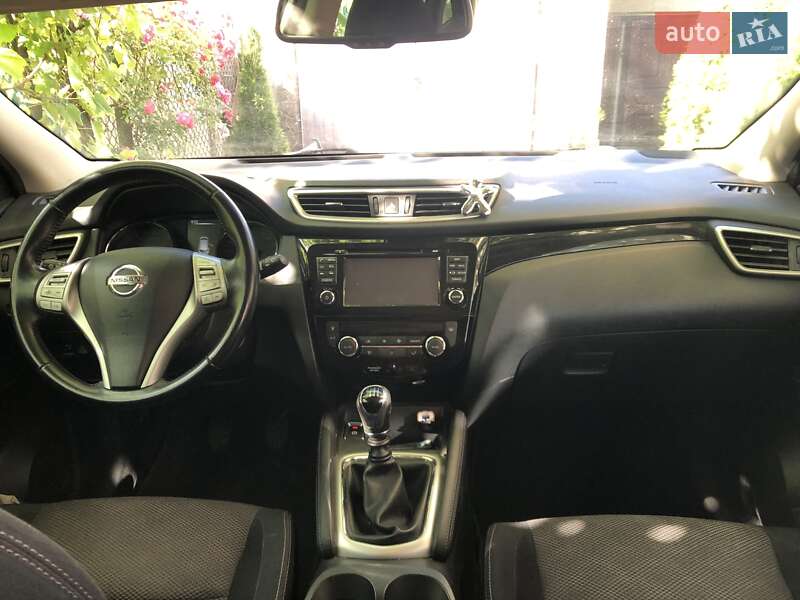 Внедорожник / Кроссовер Nissan Qashqai 2014 в Городке