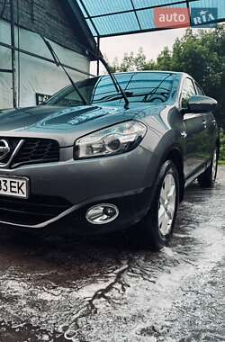 Внедорожник / Кроссовер Nissan Qashqai 2011 в Путивле