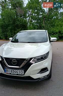 Внедорожник / Кроссовер Nissan Qashqai 2017 в Полтаве