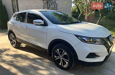 Внедорожник / Кроссовер Nissan Qashqai 2018 в 