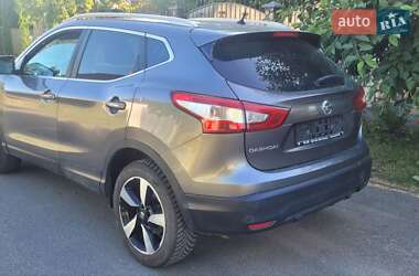 Позашляховик / Кросовер Nissan Qashqai 2017 в 