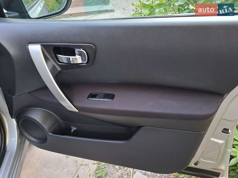 Внедорожник / Кроссовер Nissan Qashqai 2008 в Ровно