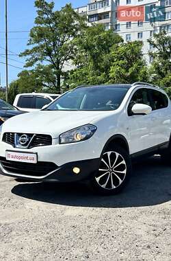 Позашляховик / Кросовер Nissan Qashqai 2012 в Сумах