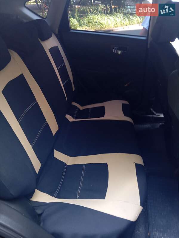 Внедорожник / Кроссовер Nissan Qashqai 2009 в Полтаве