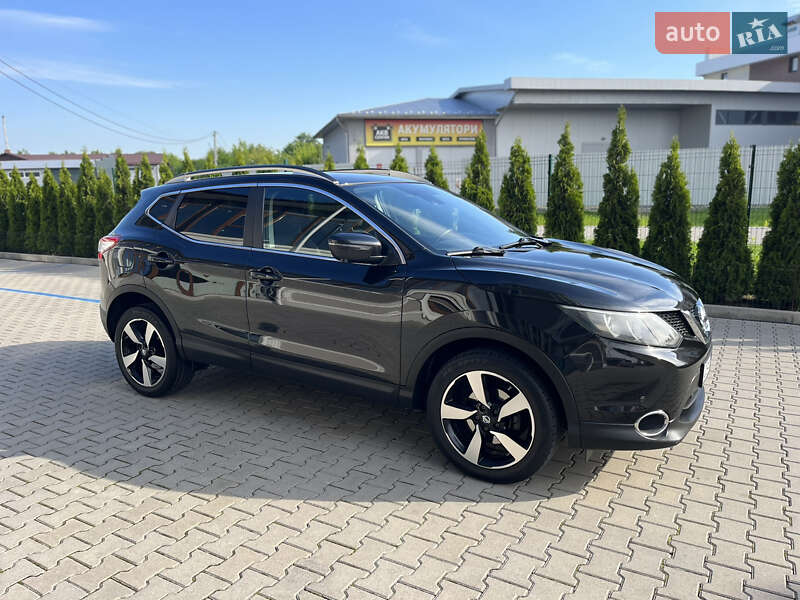 Внедорожник / Кроссовер Nissan Qashqai 2015 в 