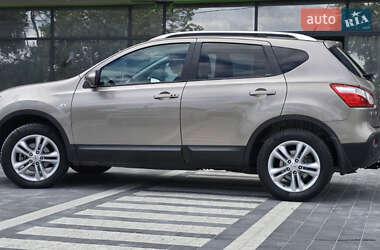 Внедорожник / Кроссовер Nissan Qashqai 2010 в 