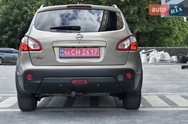Внедорожник / Кроссовер Nissan Qashqai 2010 в 