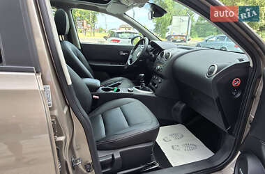 Внедорожник / Кроссовер Nissan Qashqai 2010 в 