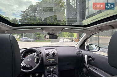 Внедорожник / Кроссовер Nissan Qashqai 2010 в 