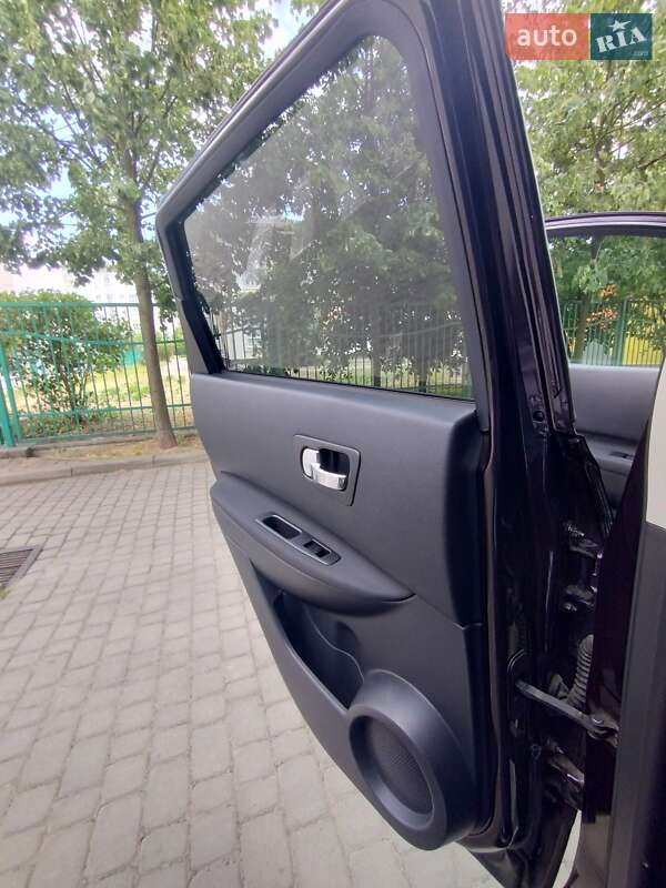 Внедорожник / Кроссовер Nissan Qashqai 2011 в Ивано-Франковске