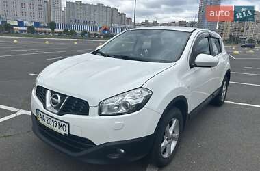 Позашляховик / Кросовер Nissan Qashqai 2013 в Києві