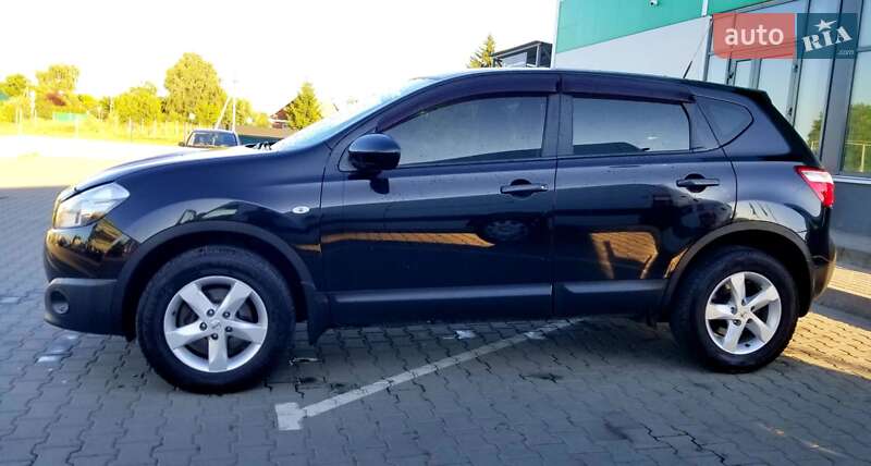 Внедорожник / Кроссовер Nissan Qashqai 2012 в Нововолынске