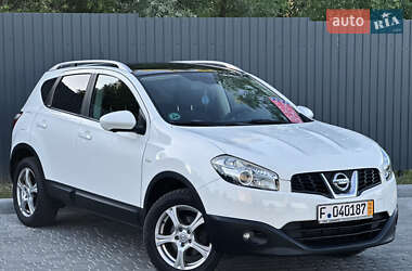 Позашляховик / Кросовер Nissan Qashqai 2013 в 