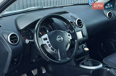 Позашляховик / Кросовер Nissan Qashqai 2013 в 