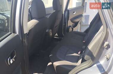 Внедорожник / Кроссовер Nissan Qashqai 2010 в 