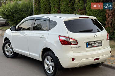 Позашляховик / Кросовер Nissan Qashqai 2010 в Одесі