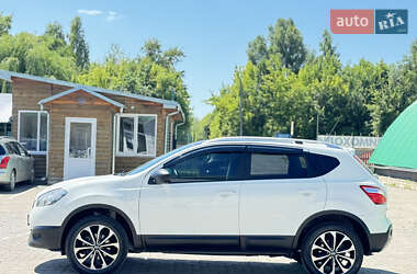 Позашляховик / Кросовер Nissan Qashqai 2011 в 