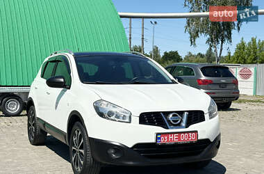 Позашляховик / Кросовер Nissan Qashqai 2011 в 