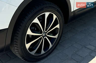 Позашляховик / Кросовер Nissan Qashqai 2011 в 