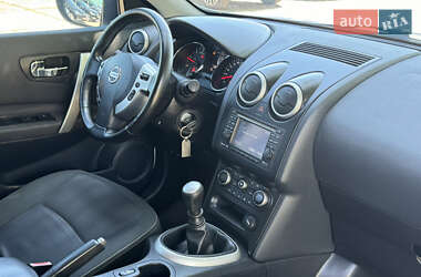 Позашляховик / Кросовер Nissan Qashqai 2011 в 