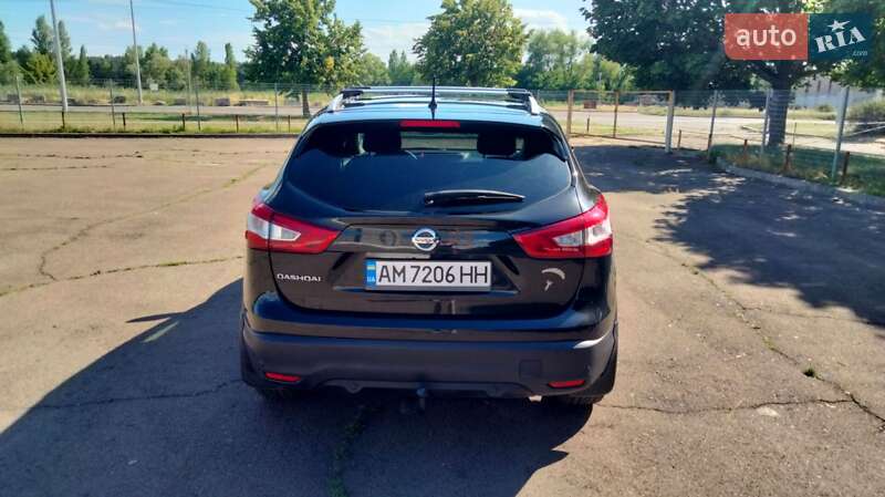 Позашляховик / Кросовер Nissan Qashqai 2016 в Києві