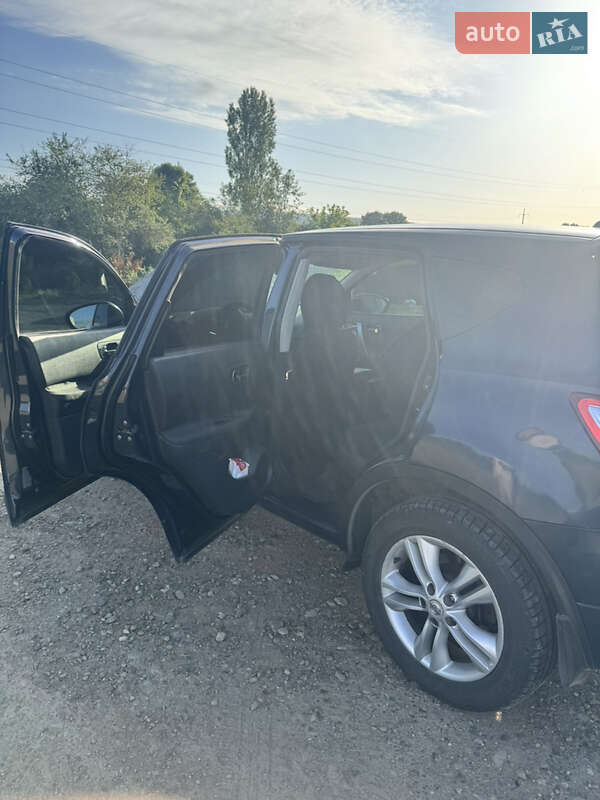 Внедорожник / Кроссовер Nissan Qashqai 2011 в Кицмани
