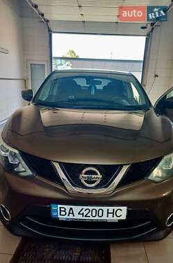 Внедорожник / Кроссовер Nissan Qashqai 2016 в 