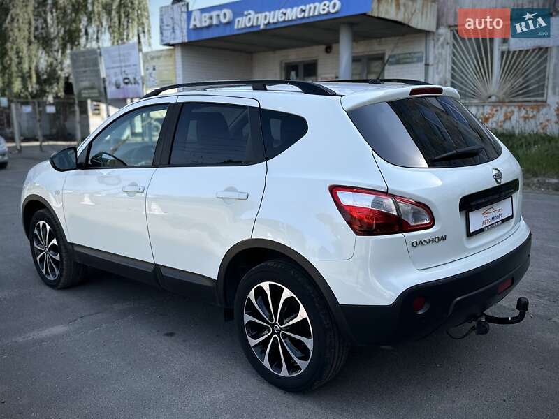 Позашляховик / Кросовер Nissan Qashqai 2013 в Сумах