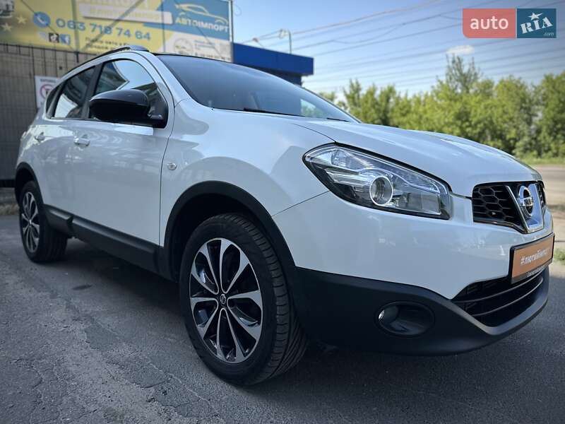 Позашляховик / Кросовер Nissan Qashqai 2013 в Сумах